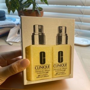 Clinique dramatically different moisturizing gel